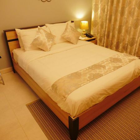 Ivory Castle Limited Hotel Kampala Kültér fotó