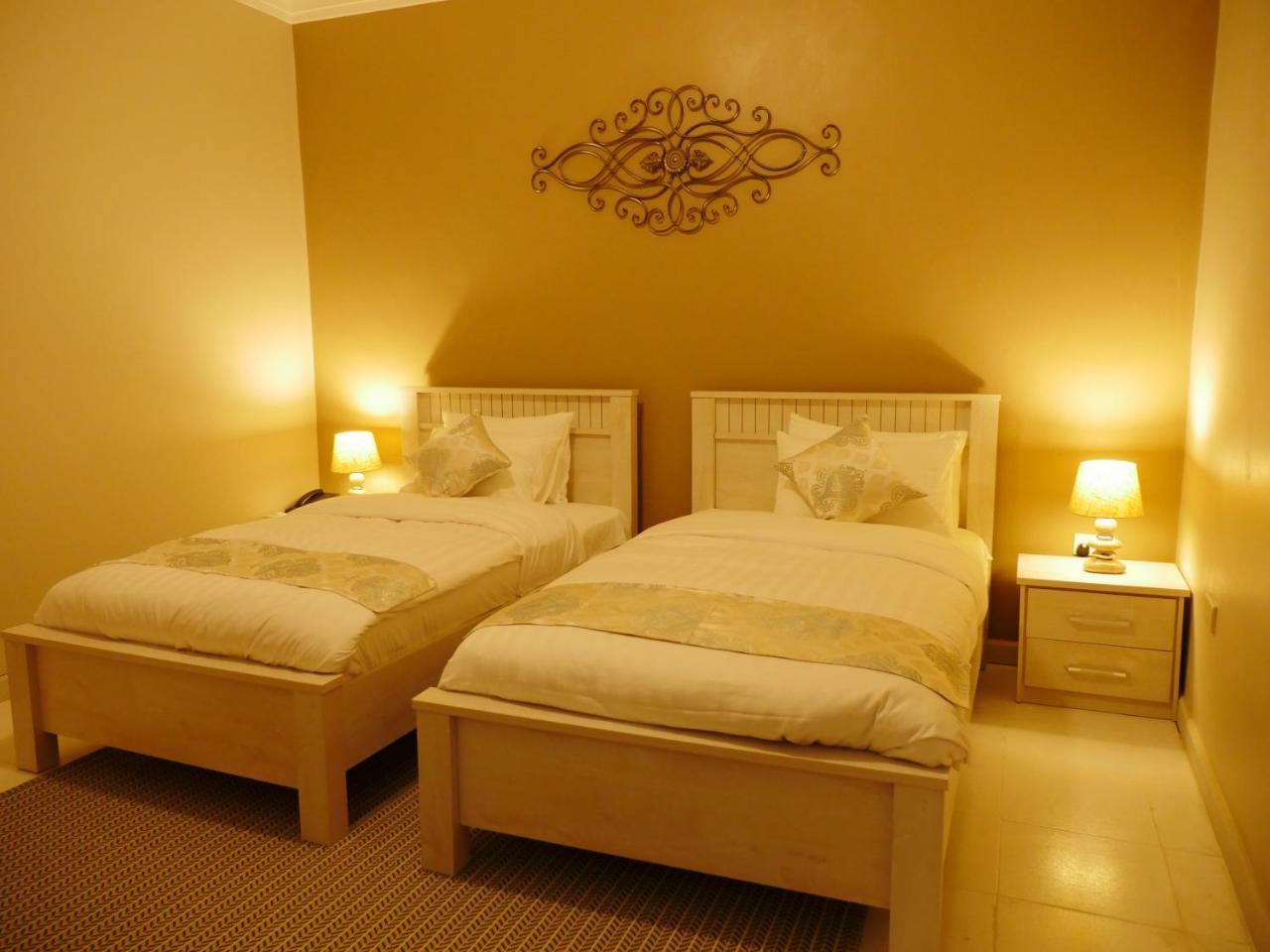 Ivory Castle Limited Hotel Kampala Kültér fotó
